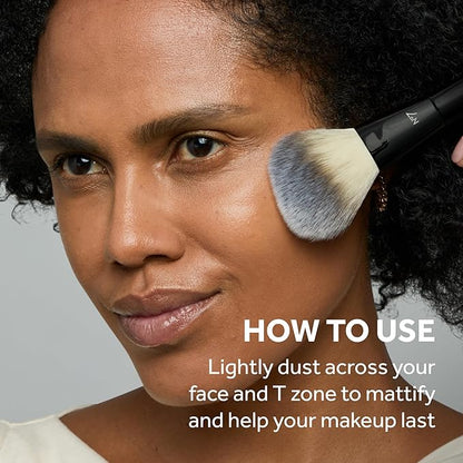 No7 Pro Artist Loose Setting Powder - Soft-Focus Translucent Powder to Help Blur Imperfections & Absorb Oil - Creates a Sheer Veil on the Skin and Helps Makeup Last - Translucent (0.95 oz)