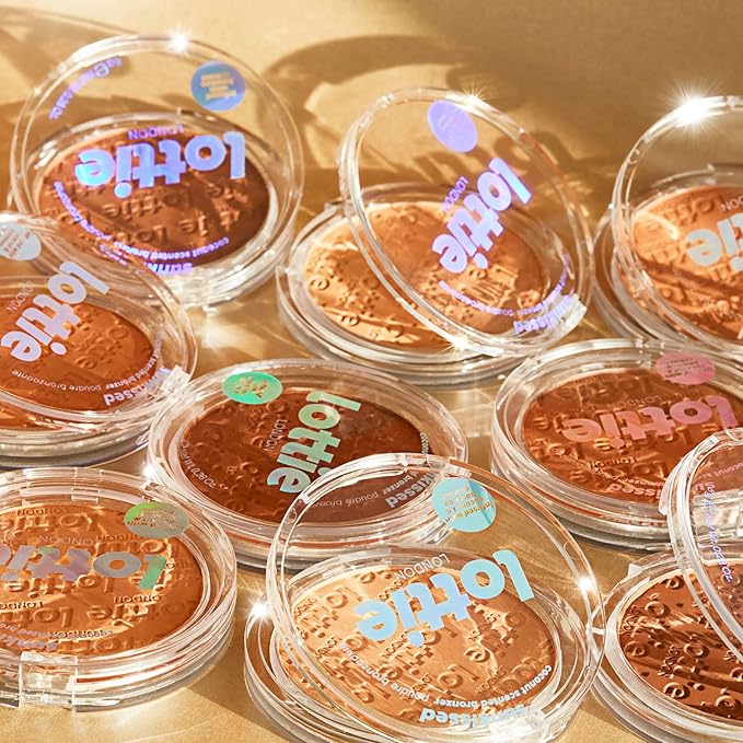 Sunkissed Bronzer in Sunburst, Infused with bamboo extract and Vitamin E this skin-loving bronzer adds a buildable warm bronze for a defined finish