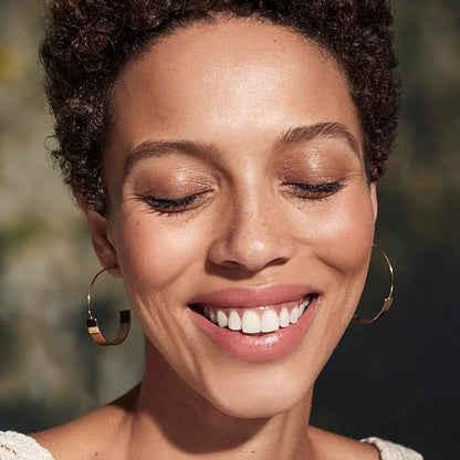 Well People Superpowder Brightening Powder, Baked Setting Powder For a Luminous Complexion, Blurs Imperfections & Smoothes Skin, Vegan & Cruelty-free