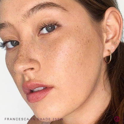 by Selena Gomez Liquid Touch Weightless Foundation 250W