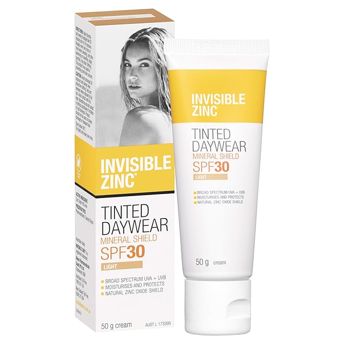 Light Tinted Daywear SPF 30+ - Daily Moisturizer with Sun Protection & Sheer Foundation to prevent appearance of Premature aging caused by Harmful UV Rays - 50g