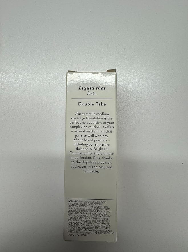 LAURA GELLER NEW YORK The Classic Matte Look - Liquid (3 Piece) Double Take Liquid Foundation Porcelain, Retractable Kabuki Brush, Baked Blush-n-Brighten Pink Buttercream