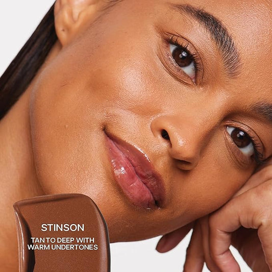 Saie Radiant Glow Duo - Dew Bronze Soft-Focus Liquid Bronzer in Stinson (0.4 oz) & Mini Glowy Super Gel Lightweight Illuminator in Sunglow (0.5 oz), Hydrating Makeup Essentials for a Sun-Kissed Glow